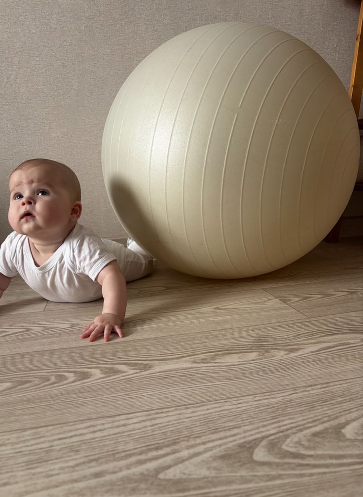 Великий курс «Фітбол + гімнастика 0–12»